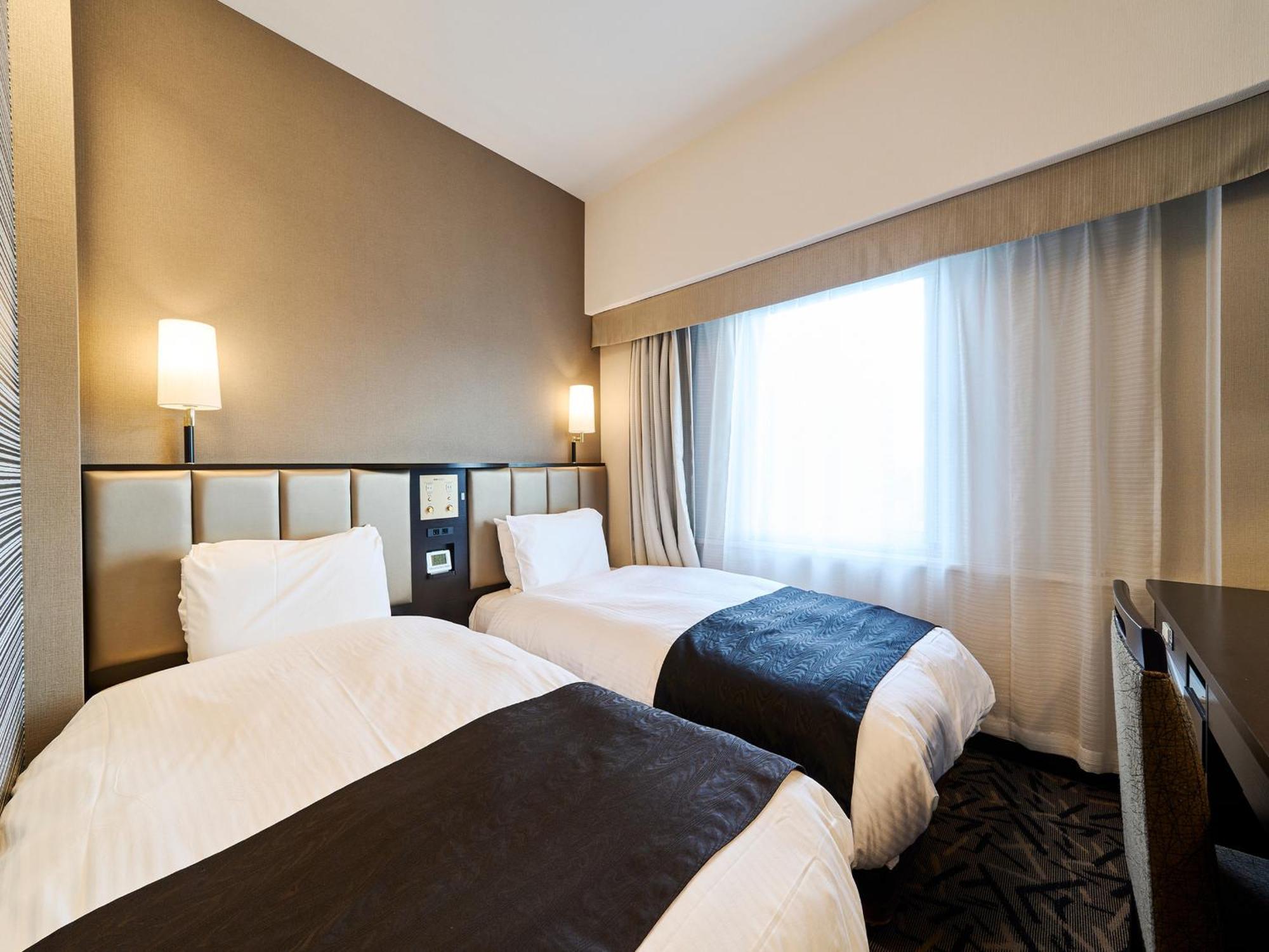Apa Hotel Takaoka Marunouchi Bagian luar foto